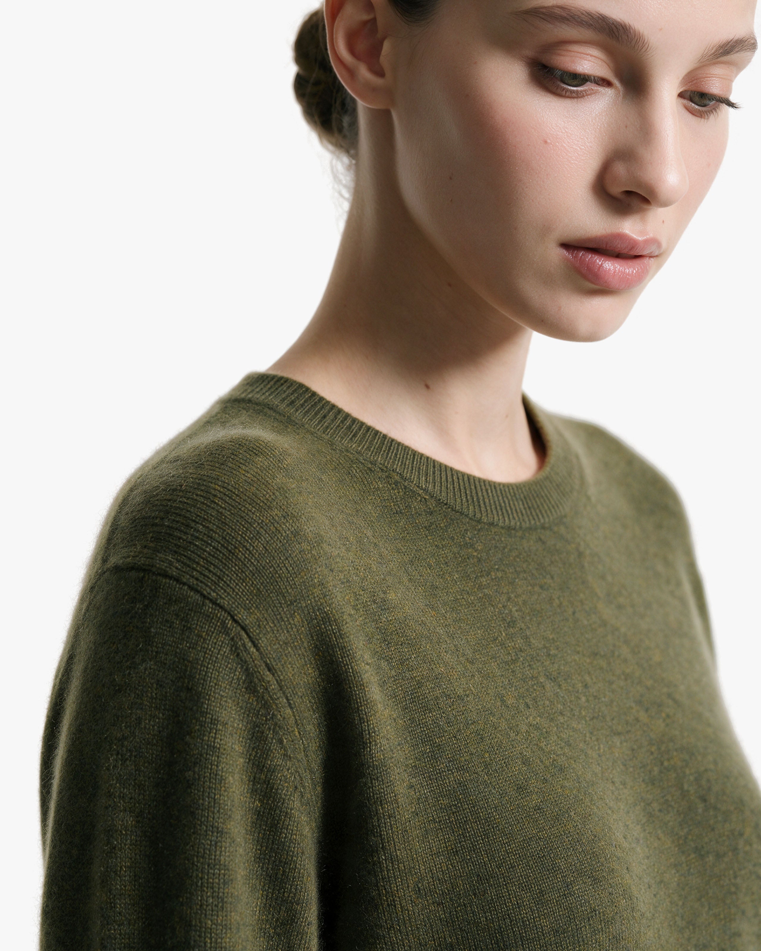 Women's Classic Prestige Crewneck · Green Women > Crewneck Sweater