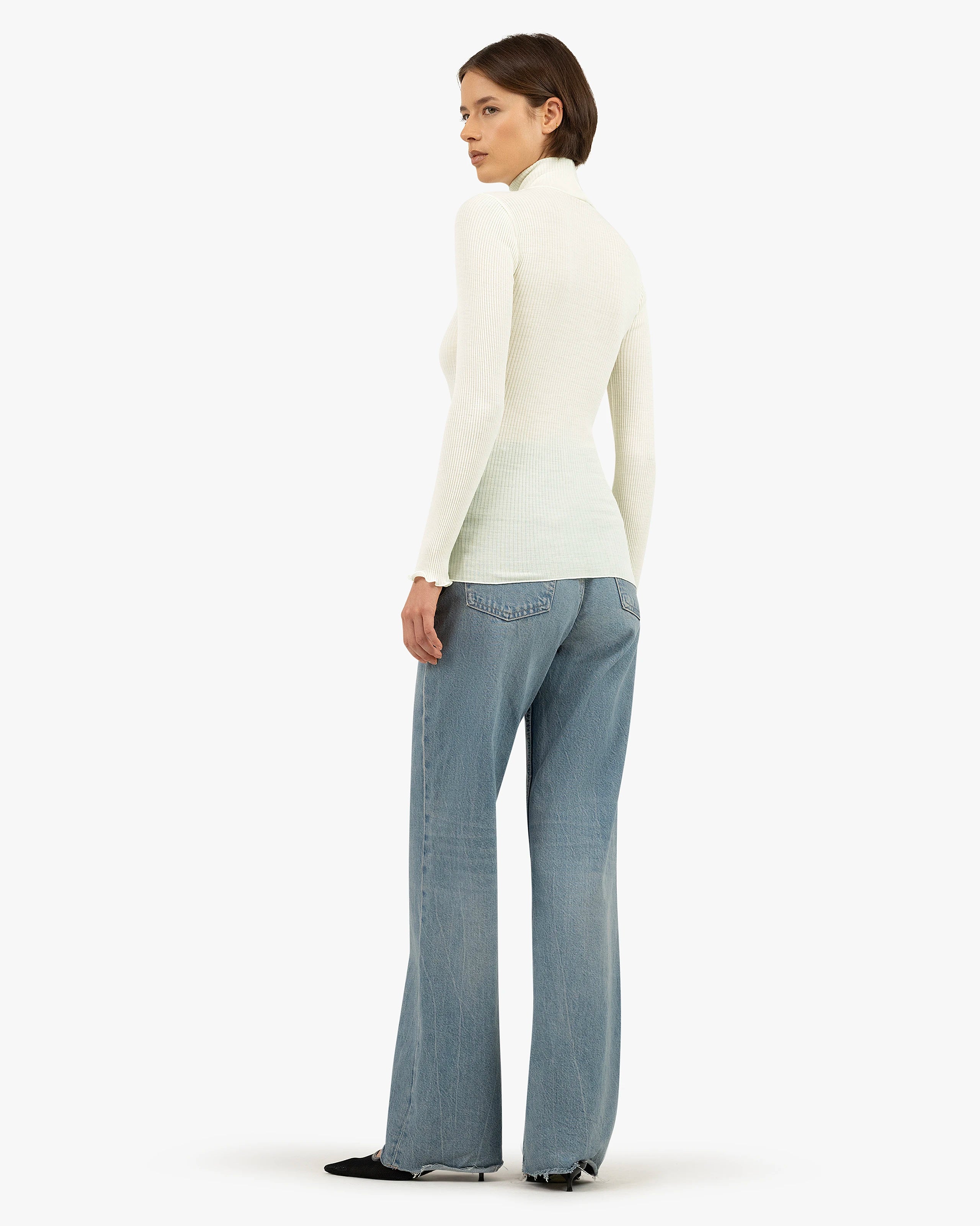 Pleated Turtleneck - White Merino / Seta