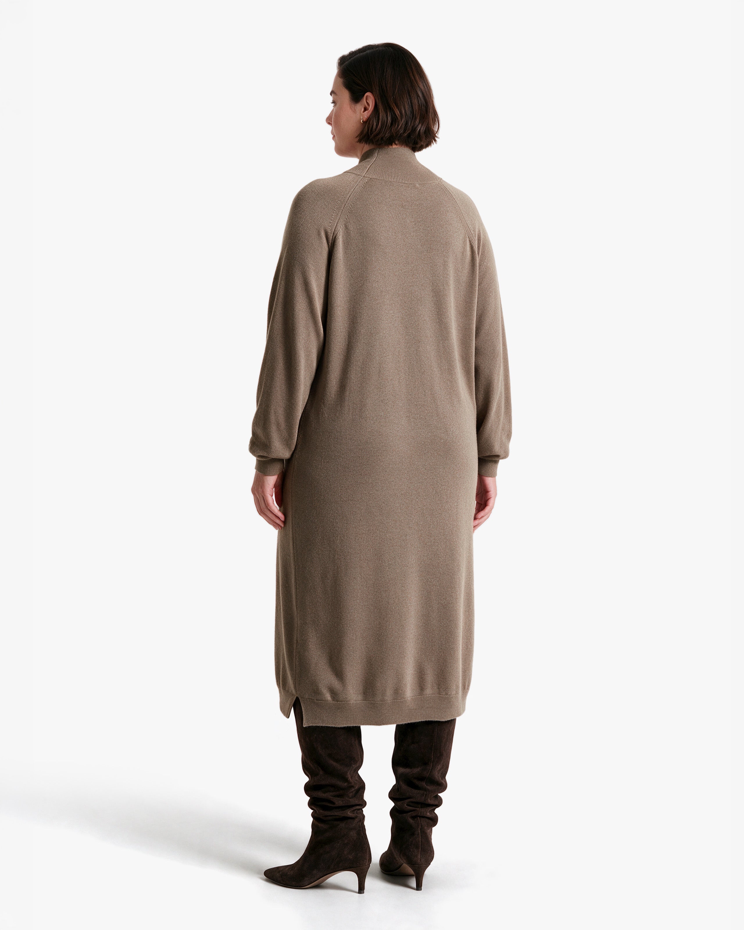 Curvy-Strickkleid · Taupe