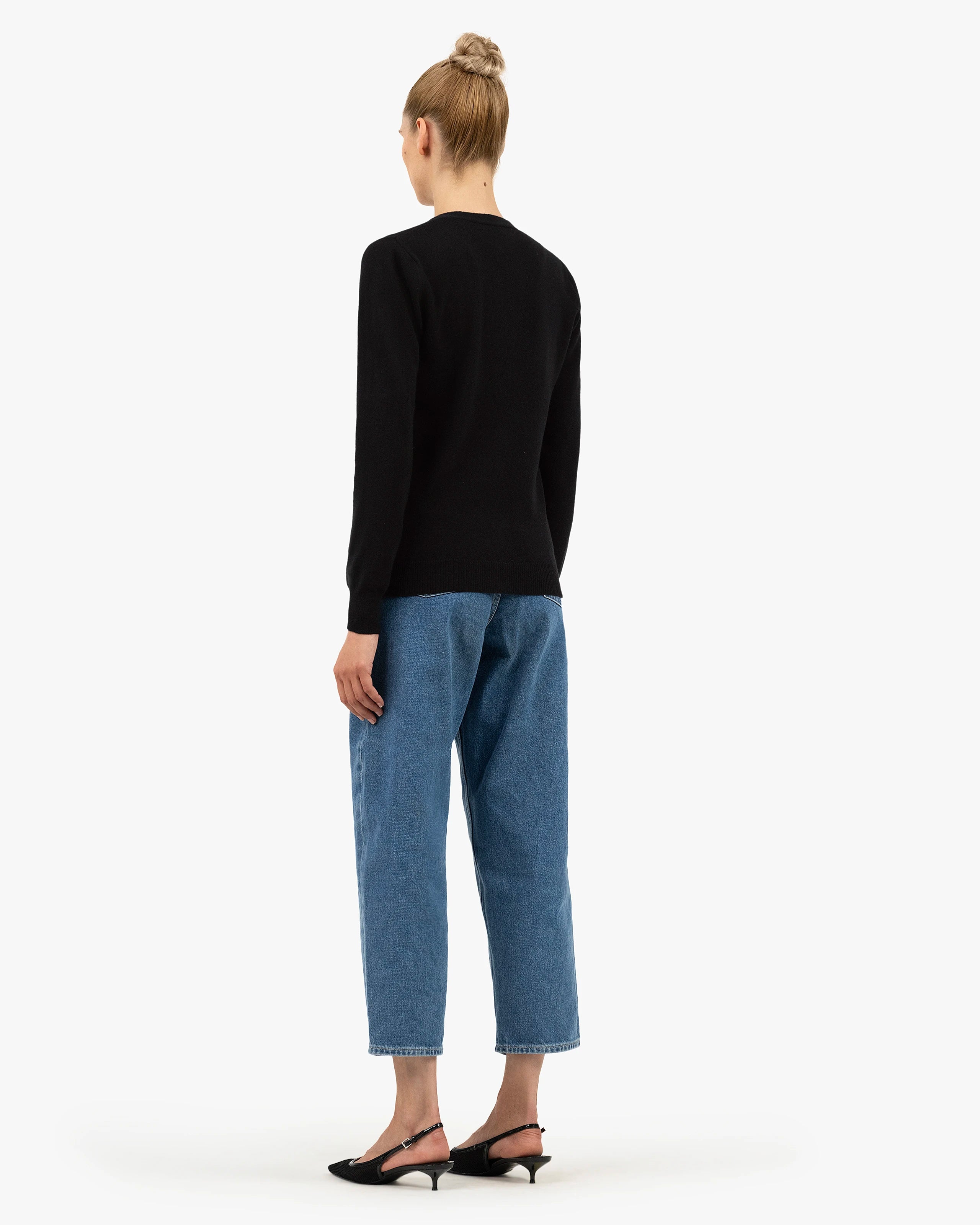 Women's Essential V-Neck Cardigan - Black Cashmere