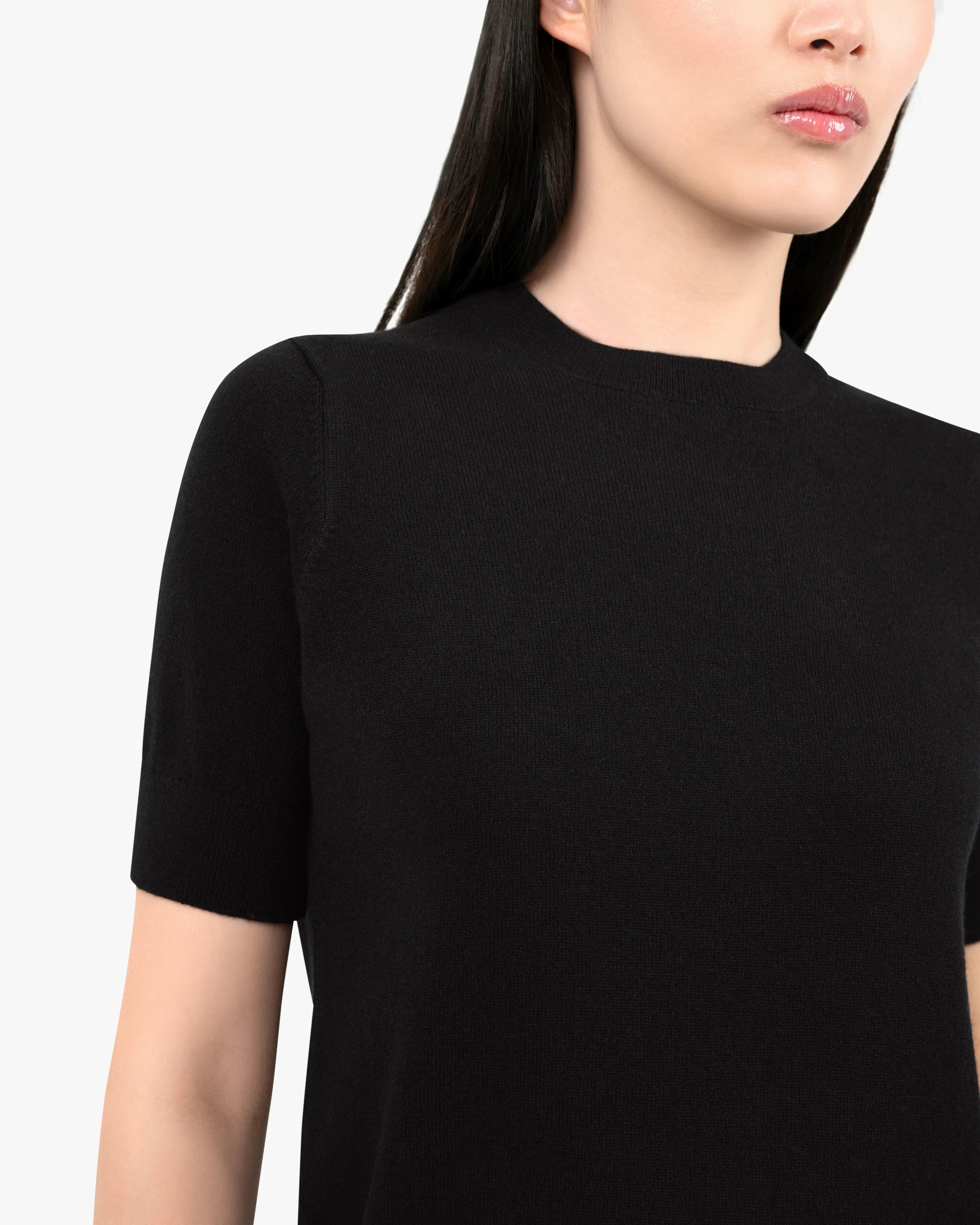 Women's Essential Tee - Black Cashmere