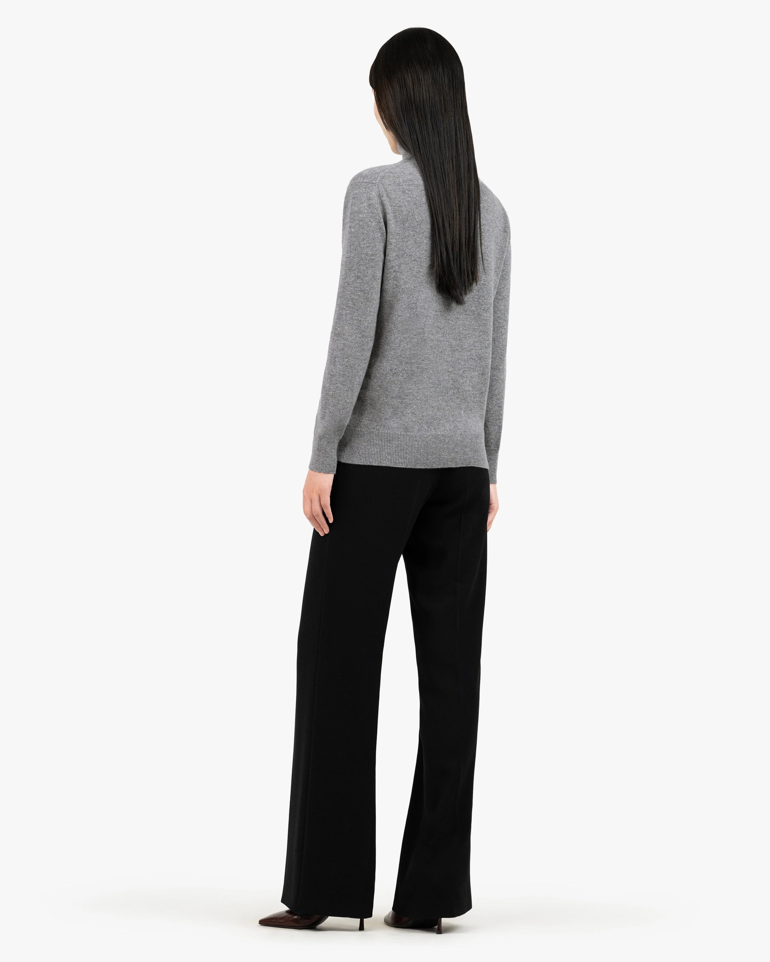 Women's Essential Turtleneck Sweater - Medium Grey Cashmere