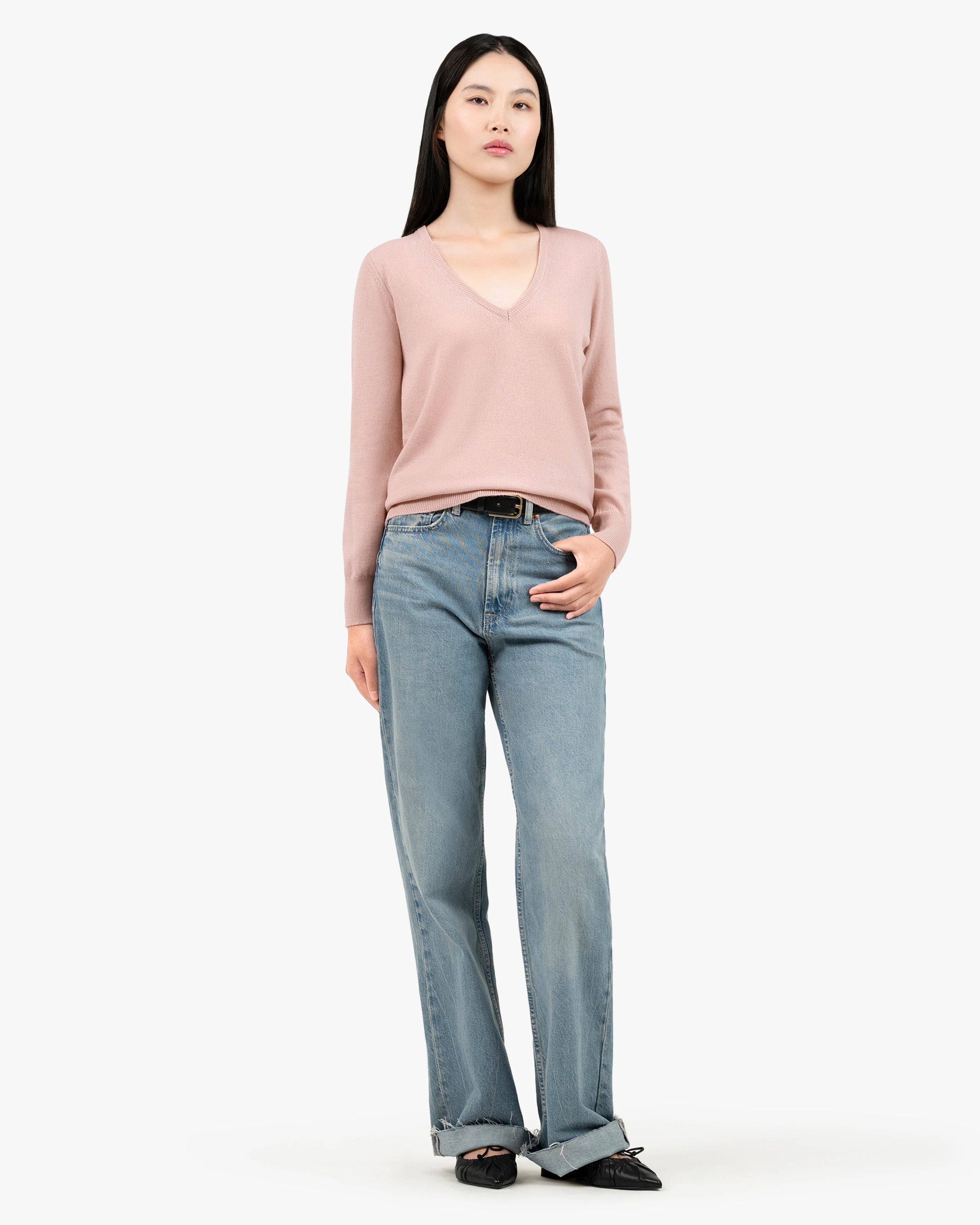 Women's Essential V-Neck Sweater - Rose Cashmere