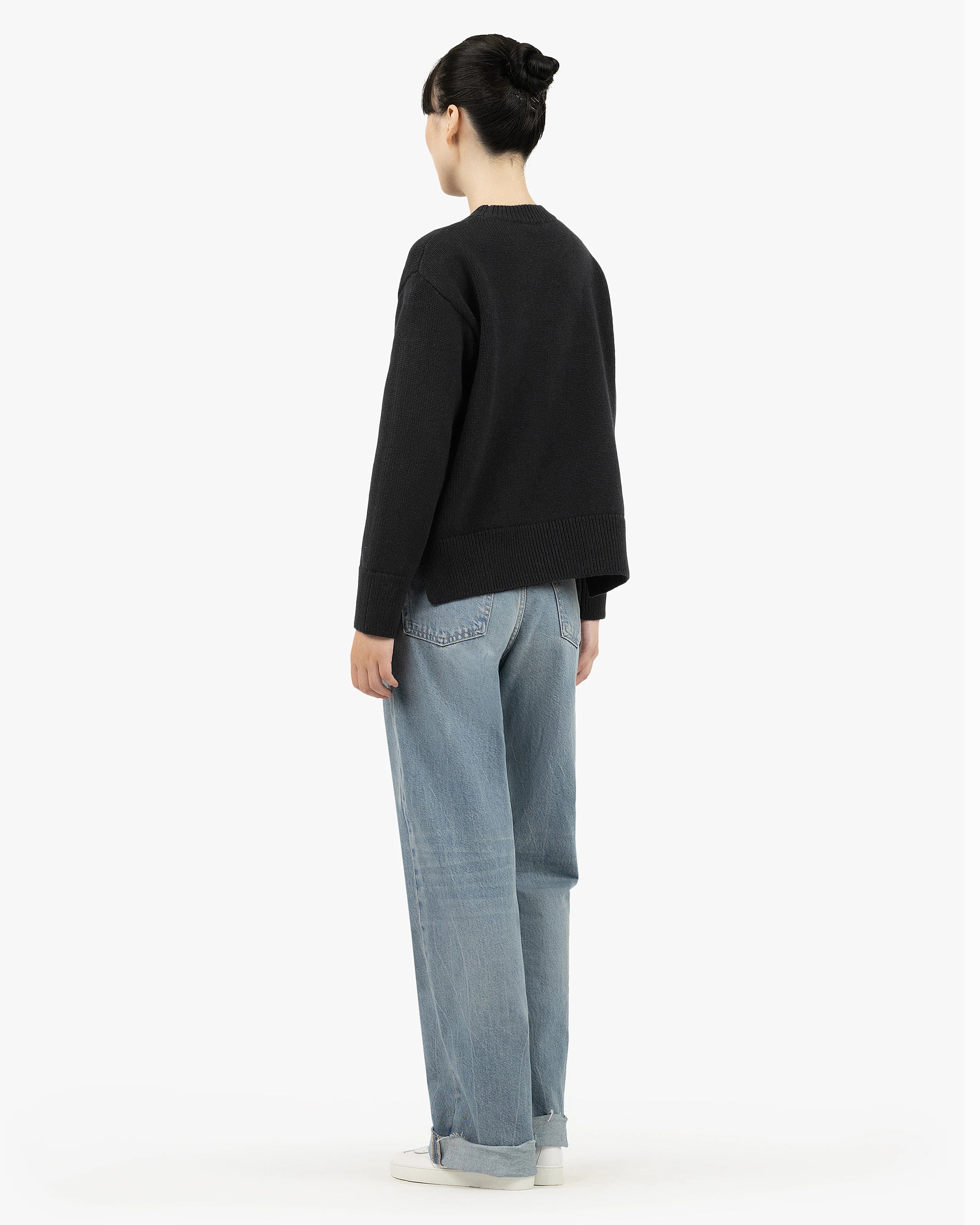 Women's Funes Crew Neck Sweater - Black Merino