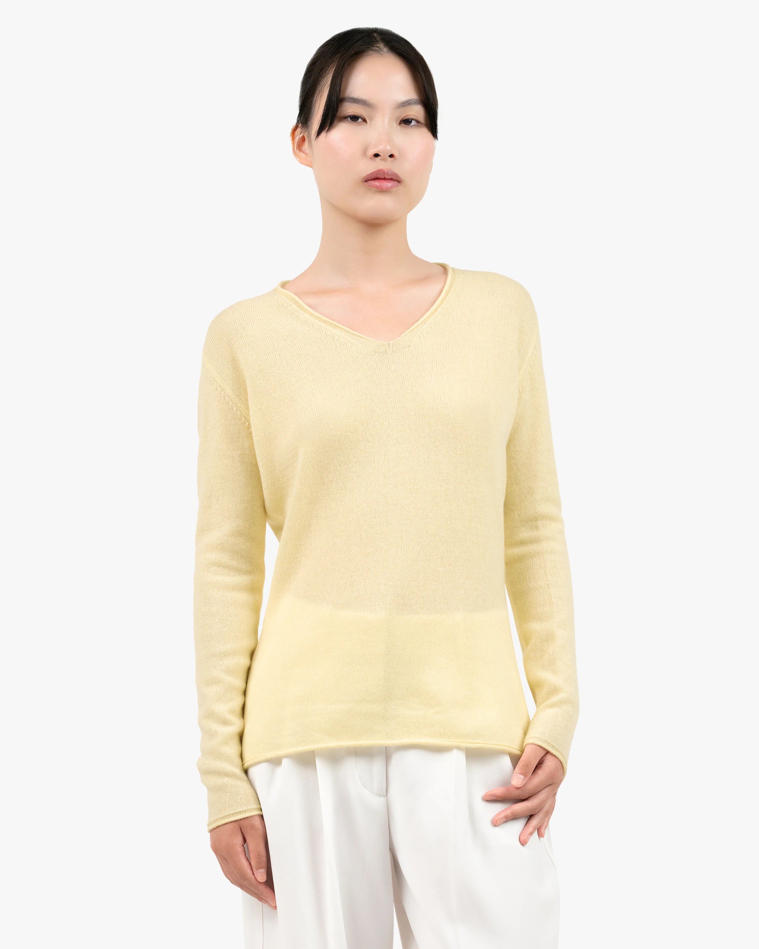 Lightness V-Neck Sweater - Yellow Cashmere