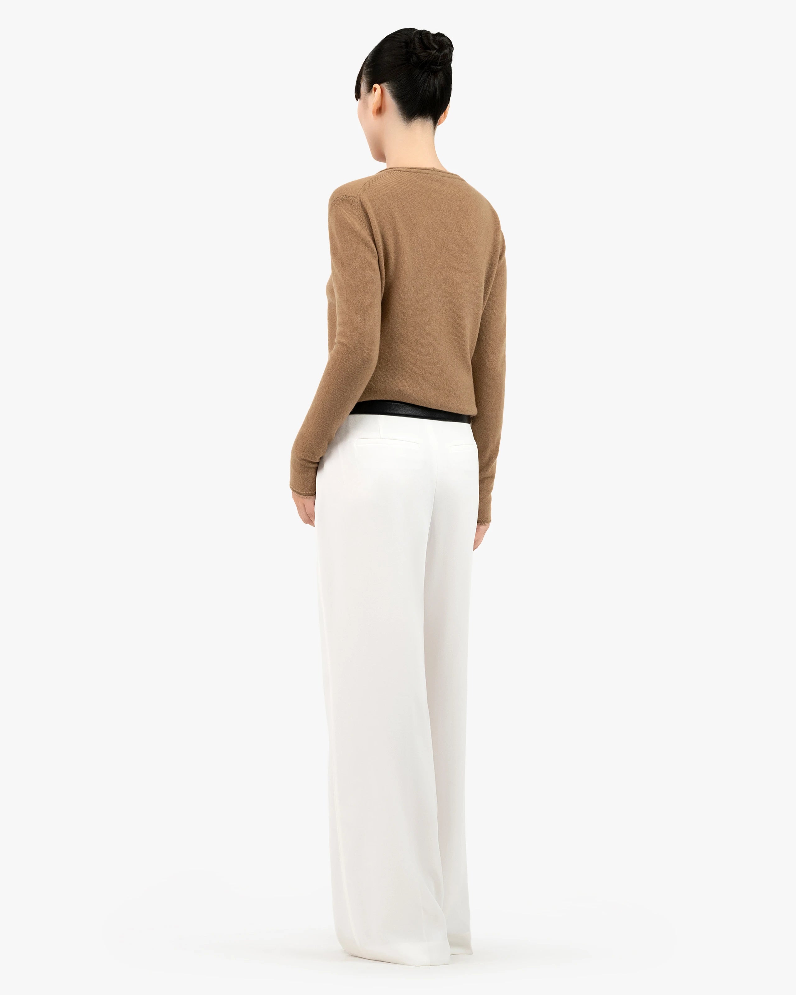 Lightness V-Neck Sweater - Camel Cashmere
