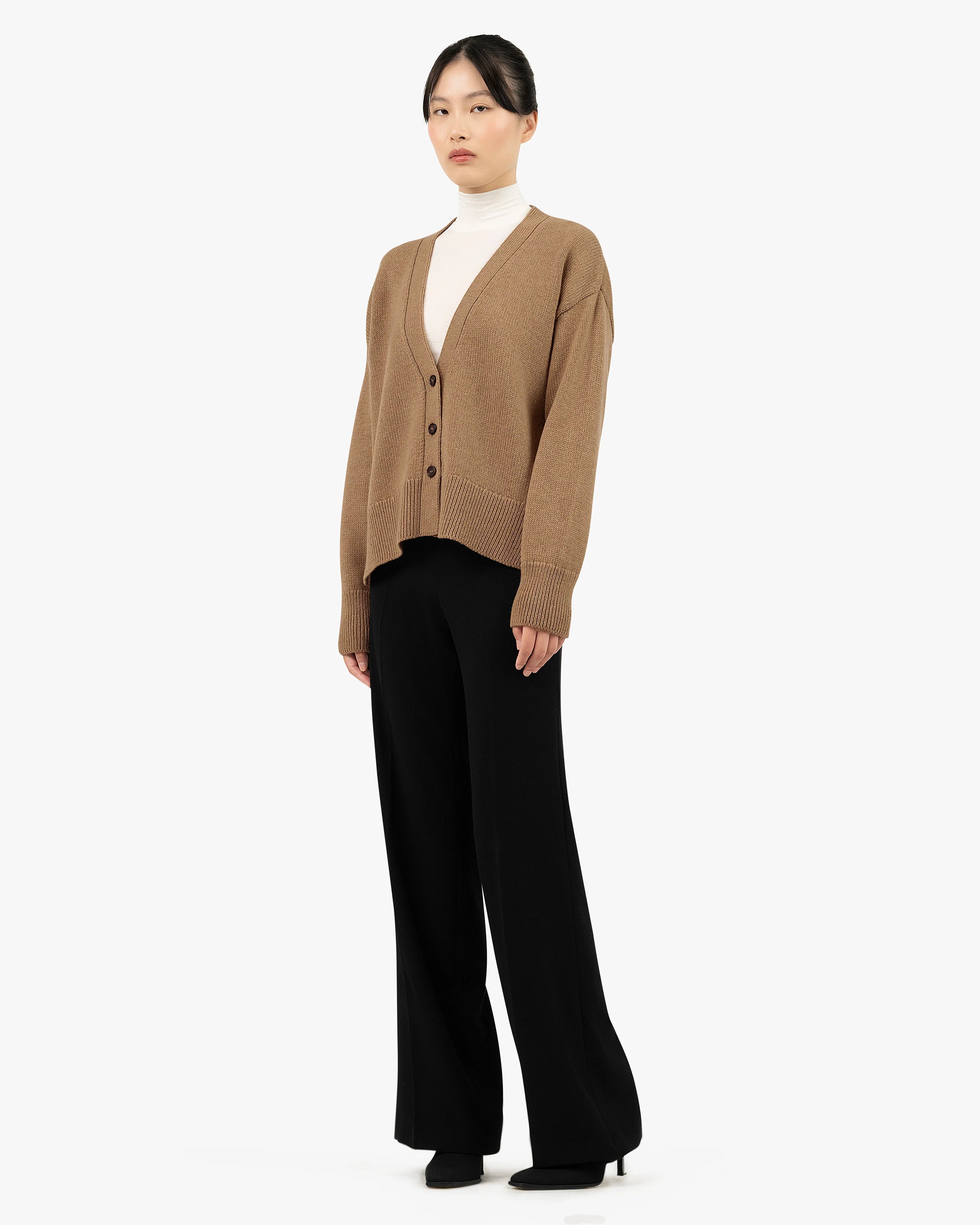 Women's Funes Cardigan - Hazelnut Merino
