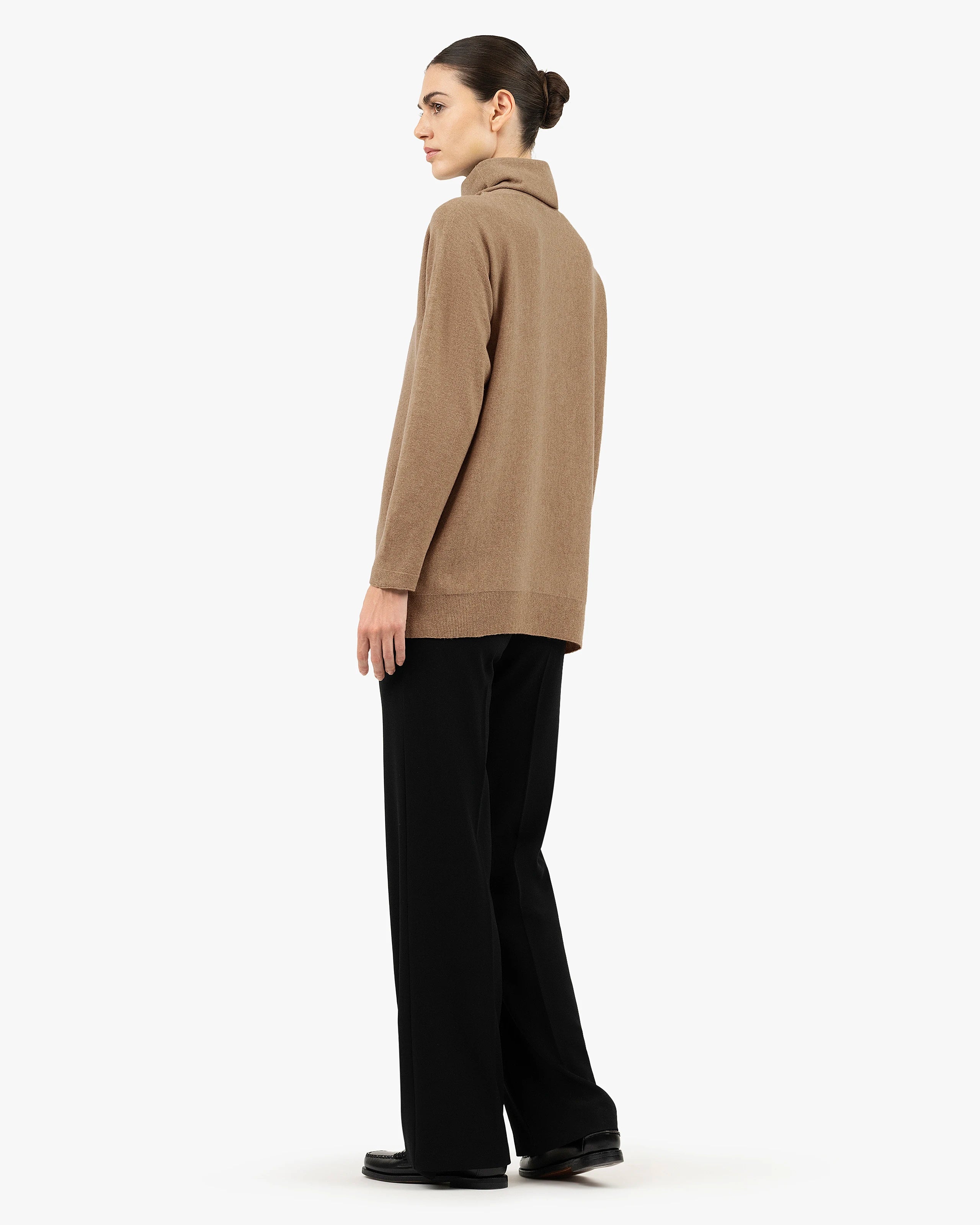 Women's Milford Turtleneck Sweater - Hazelnut Merino