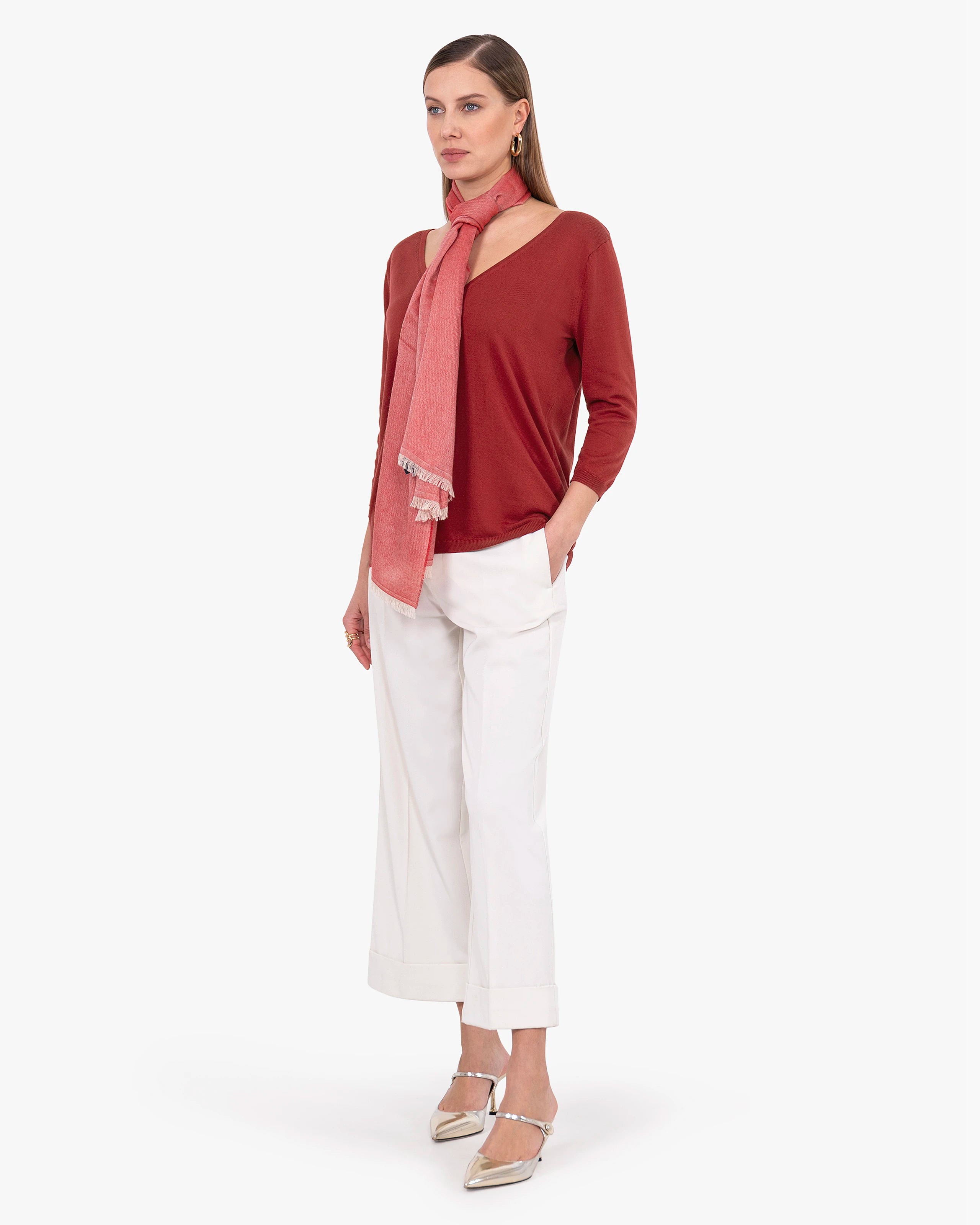 Women's Oasi V-Neck Sweater - Red Cotone