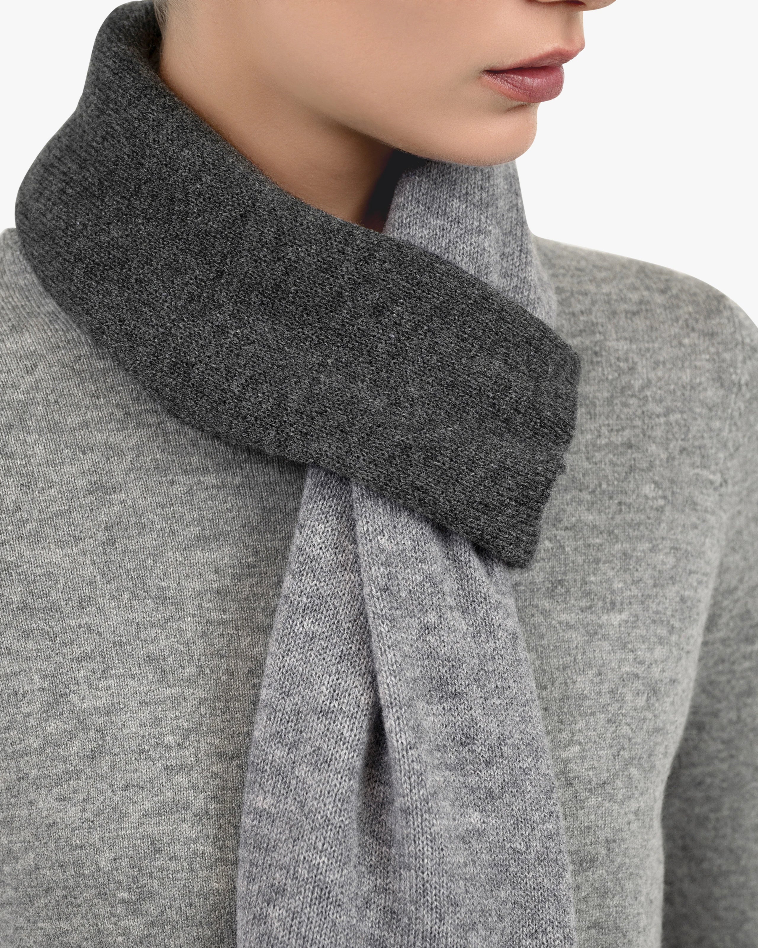 Women's Two-Tone Scarf - Charcoal Cashmere